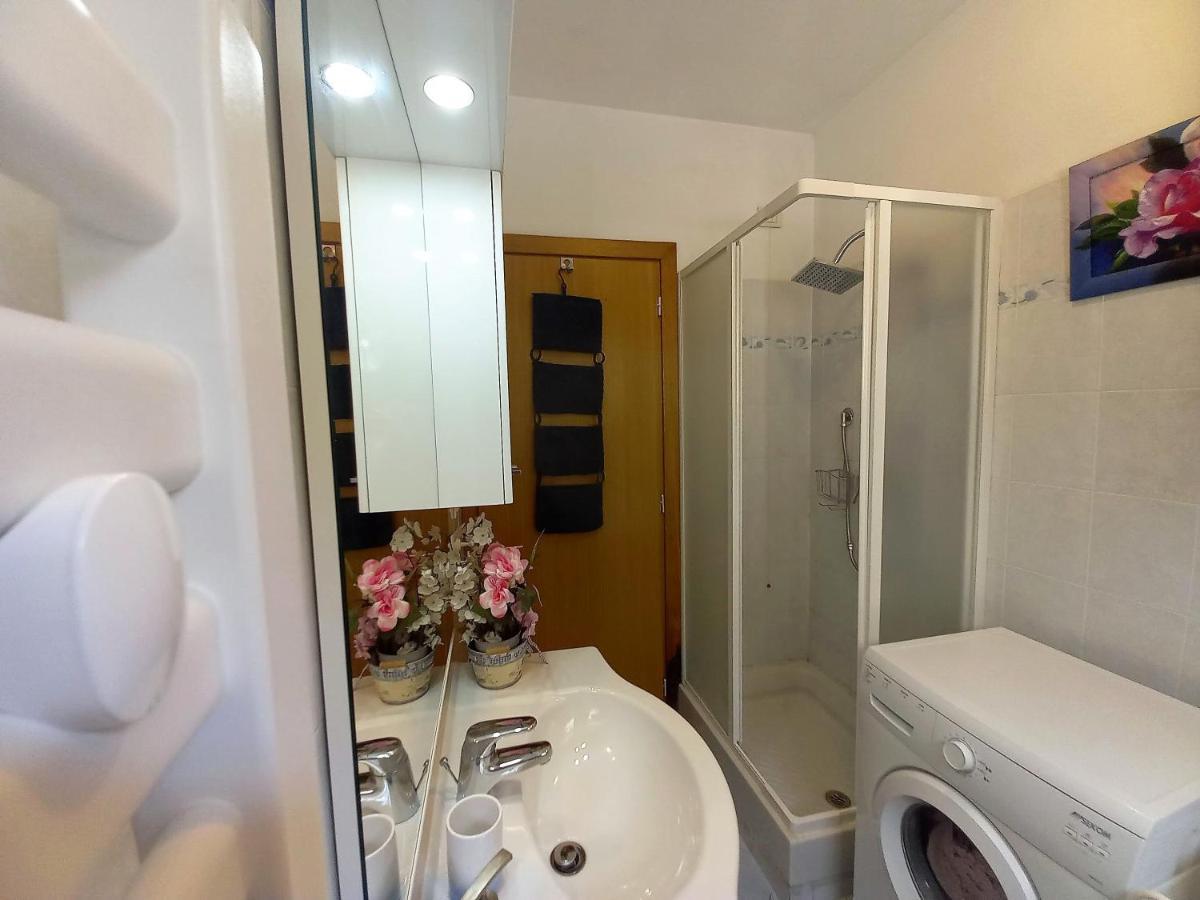 Апартаменты Palazzo Wanny Free Parking & Terrace Флоренция Экстерьер фото